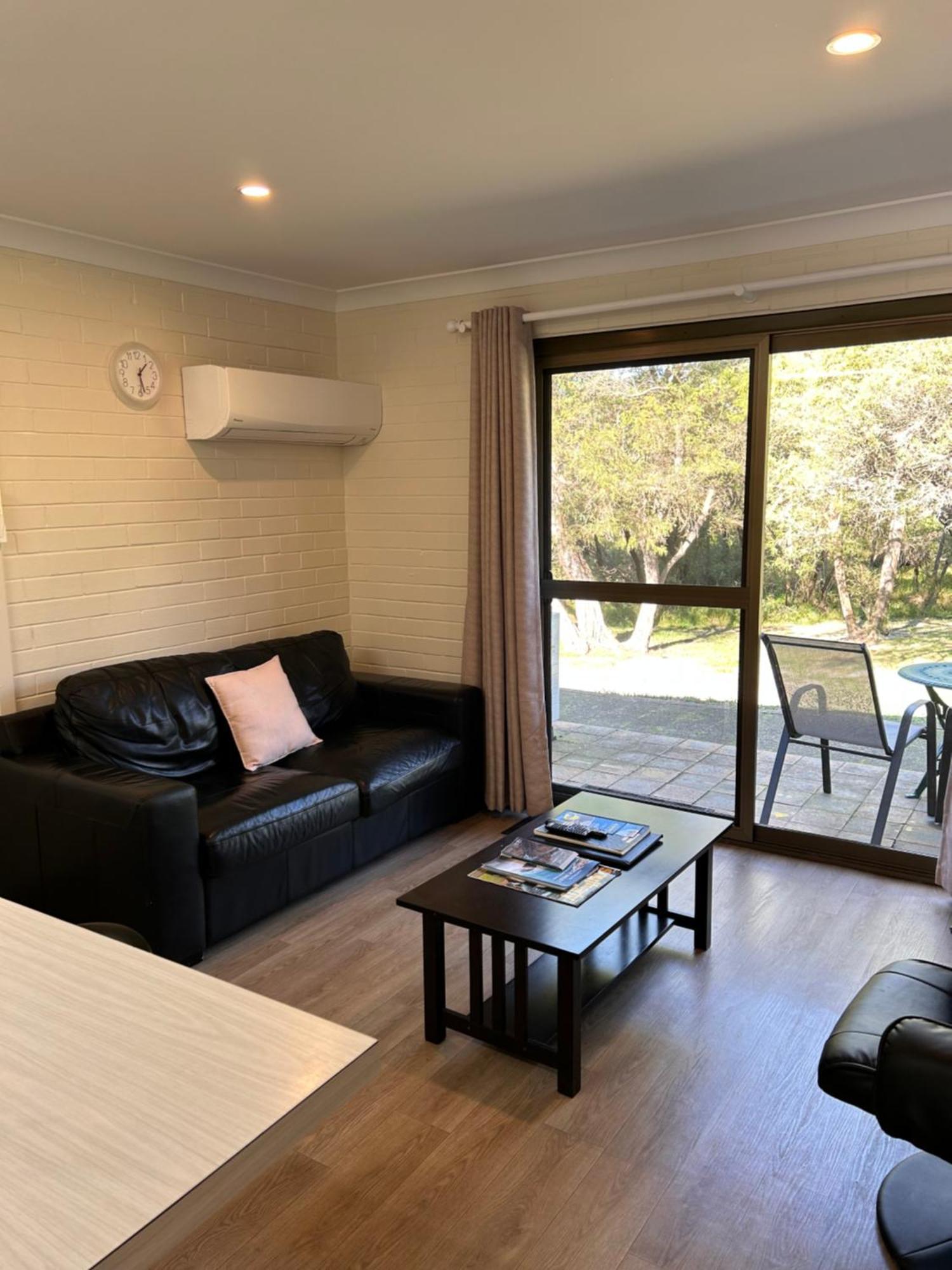 Emu Beach Chalets Albany Eksteriør billede