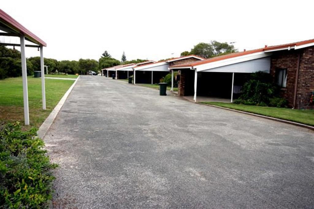 Emu Beach Chalets Albany Eksteriør billede