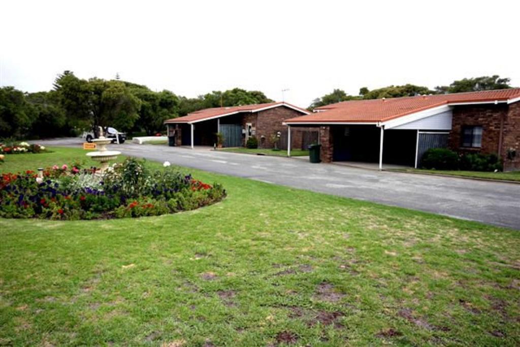 Emu Beach Chalets Albany Eksteriør billede